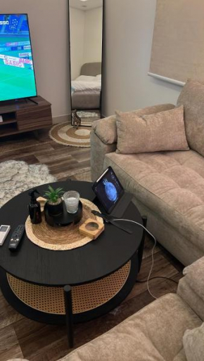 استديو هادئ بعوازل لقضاء ليلة مميزة